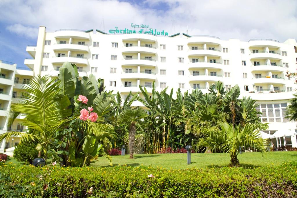 Suite Hotel Jardins Da Ajuda — Hotel building in Funchal, Madeira