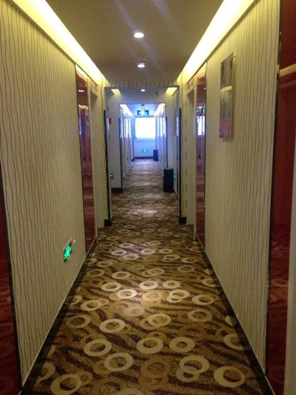 Thank Inn Chain Hotel Hebei Langfang Guan Bus Station photo