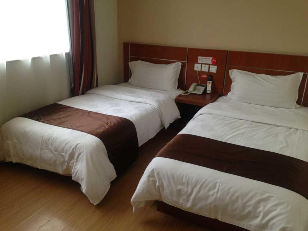 Thank Inn Chain Hotel Hebei Langfang Guan Bus Station photo