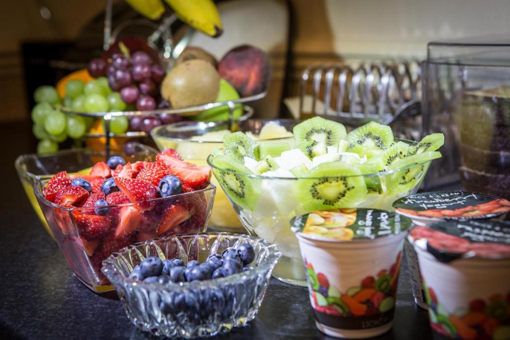 Food and beverages, Rose Dene in Scarborough
