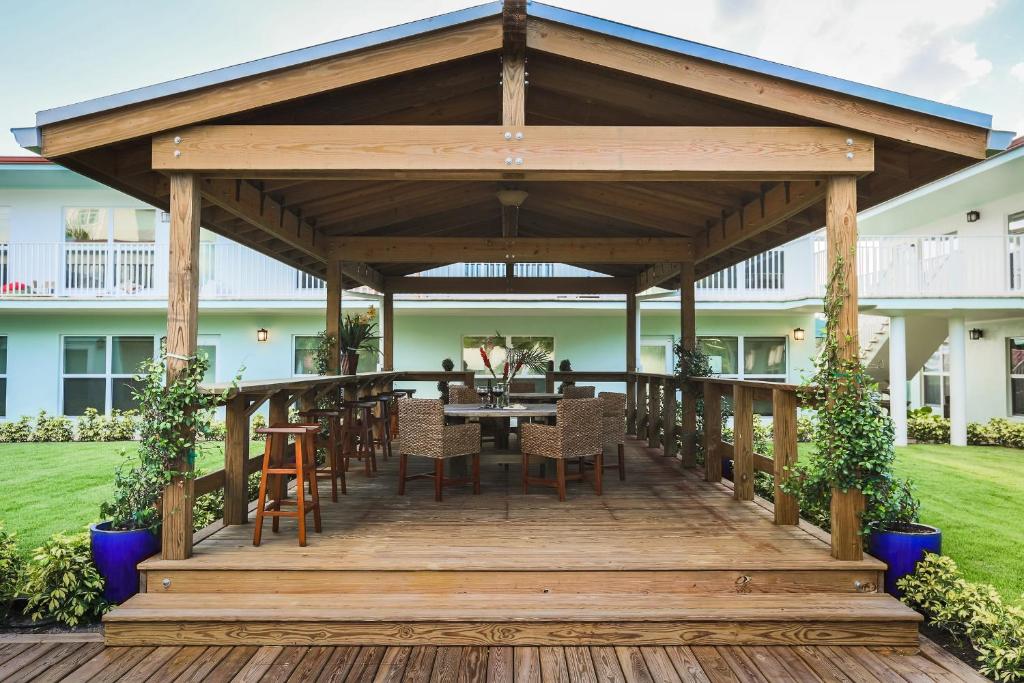 Sun Dek Beach House photo