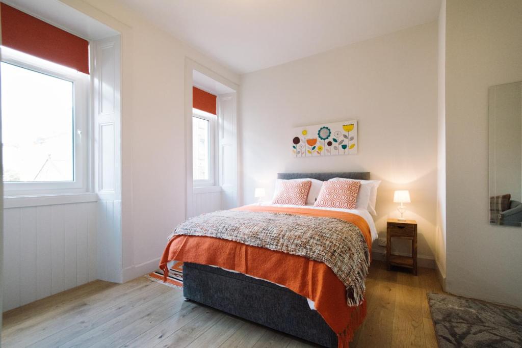 Beautiful City Centre Apartment - Holyrood Park photo