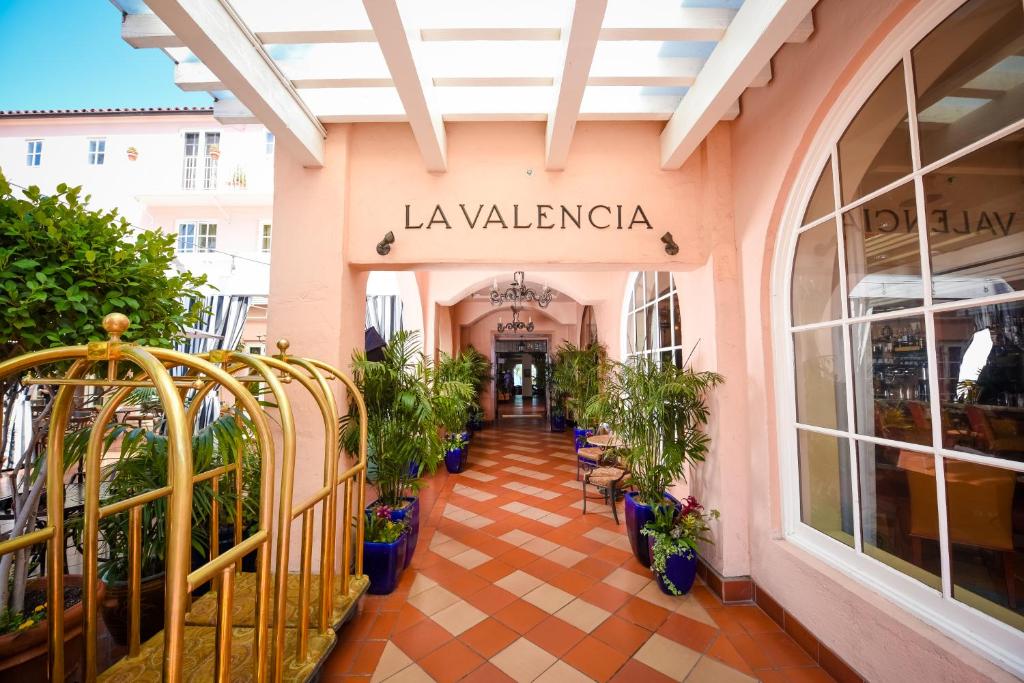 La Valencia Hotel Photo 6