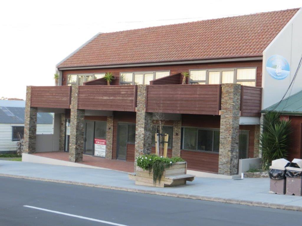 Leigh Apartments photo