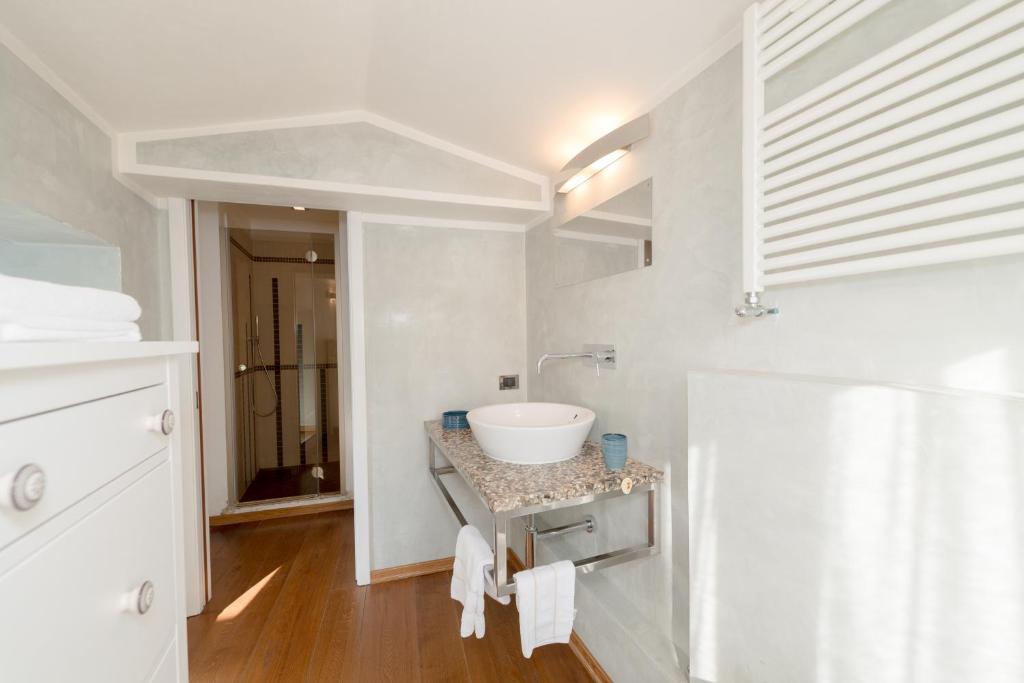 Savoia & Jolanda Apartments 2 - 3