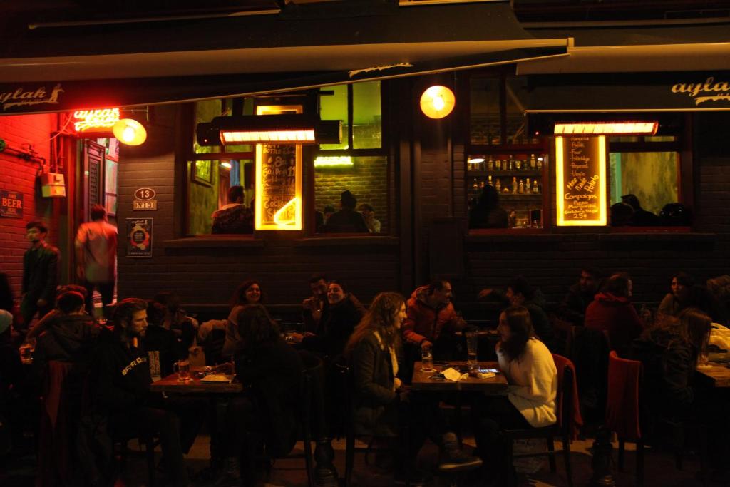 Attractions, Moda Hostel in İstanbul