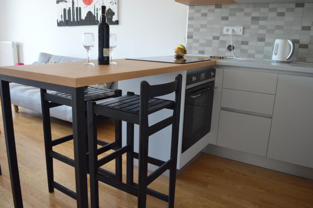 Cozy brand new studio - 3