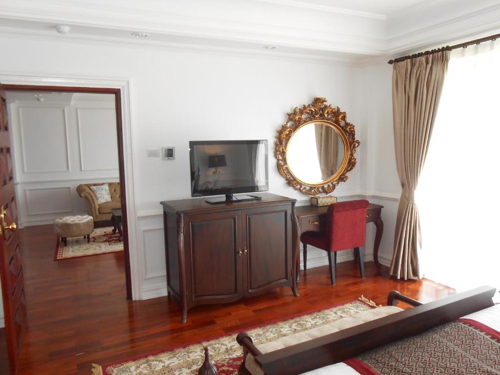 Vientiane Dhavara Boutique Hotel Additional