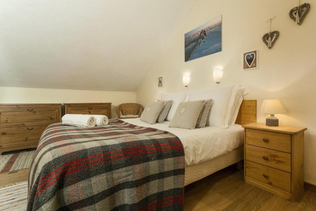 Apartment Grepon 6 Incredible Mont Blanc View Chamonix - 2