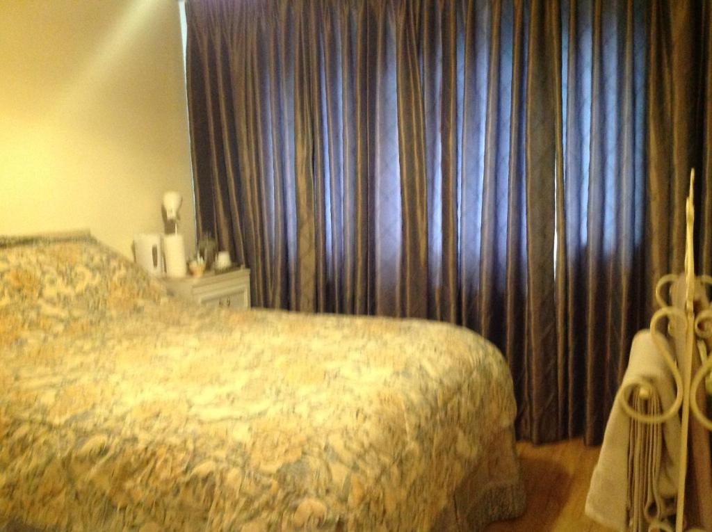 Shepperton Guesthouse photo