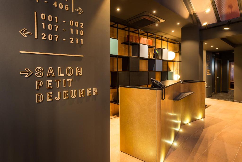 Hotel Du Dragon photo