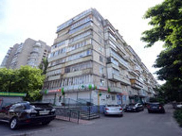 Comfortable isolated turnkey room near the subway and the International Exhibition Center photo