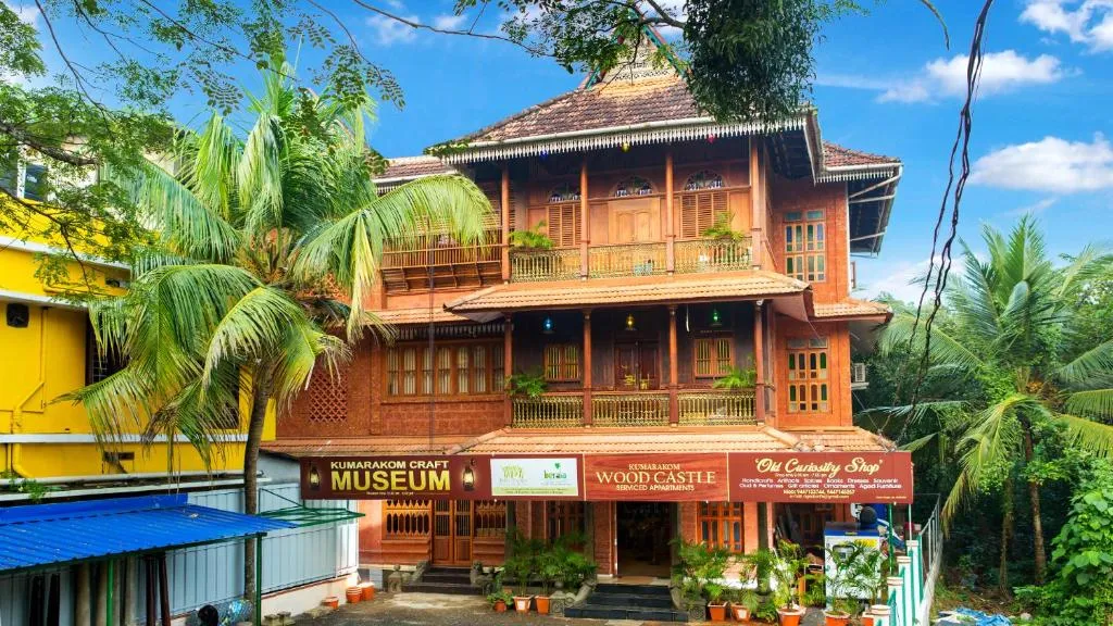 Kumarakom Wood Castle Serviced Appartments，位于库玛拉孔的酒店