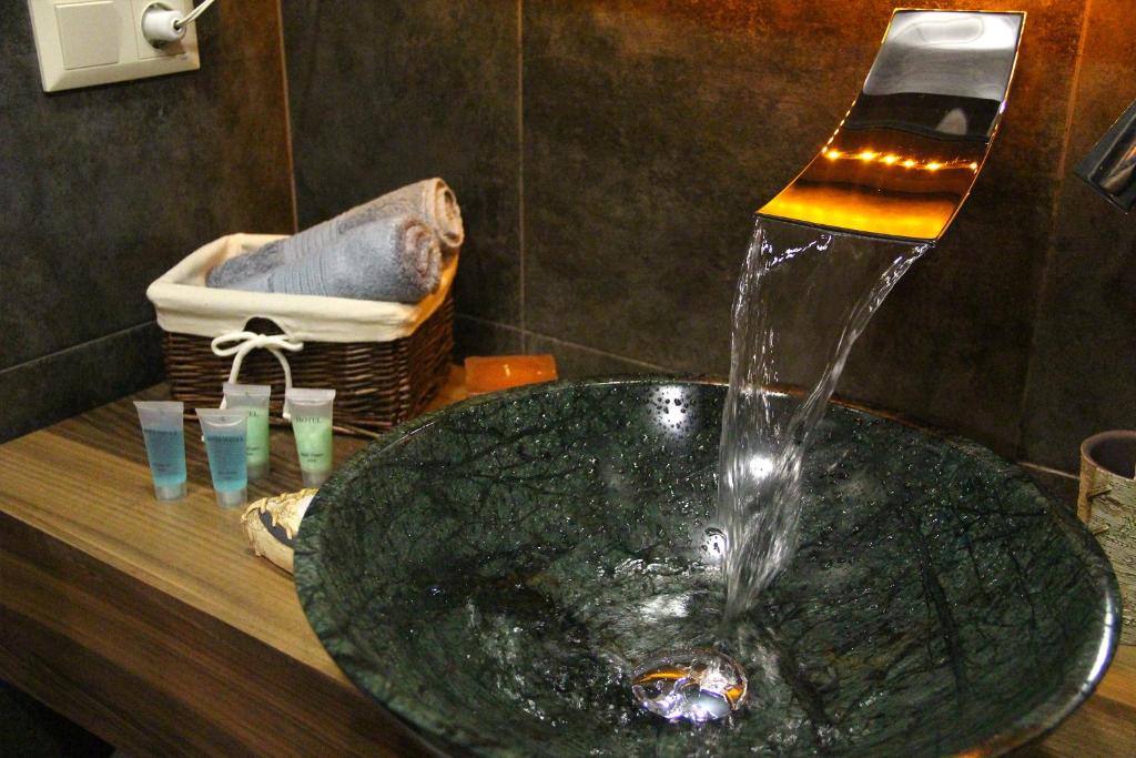 Old Walls 1, Tbilisi City