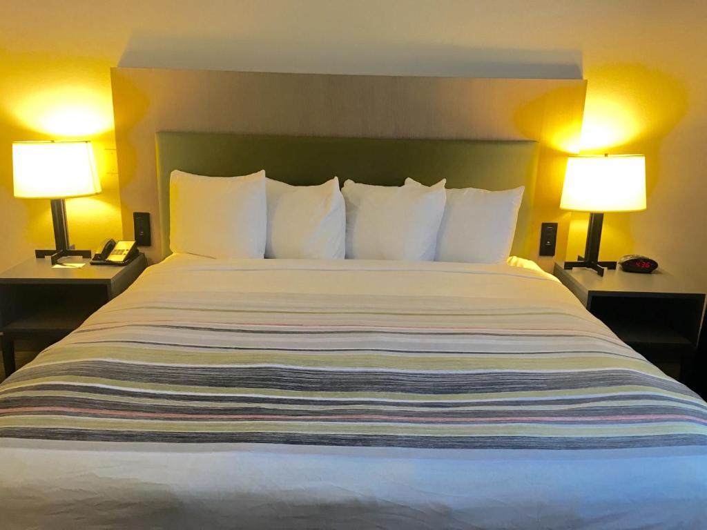 Country Inn & Suites by Radisson, Austin North (Pflugerville), TX photo