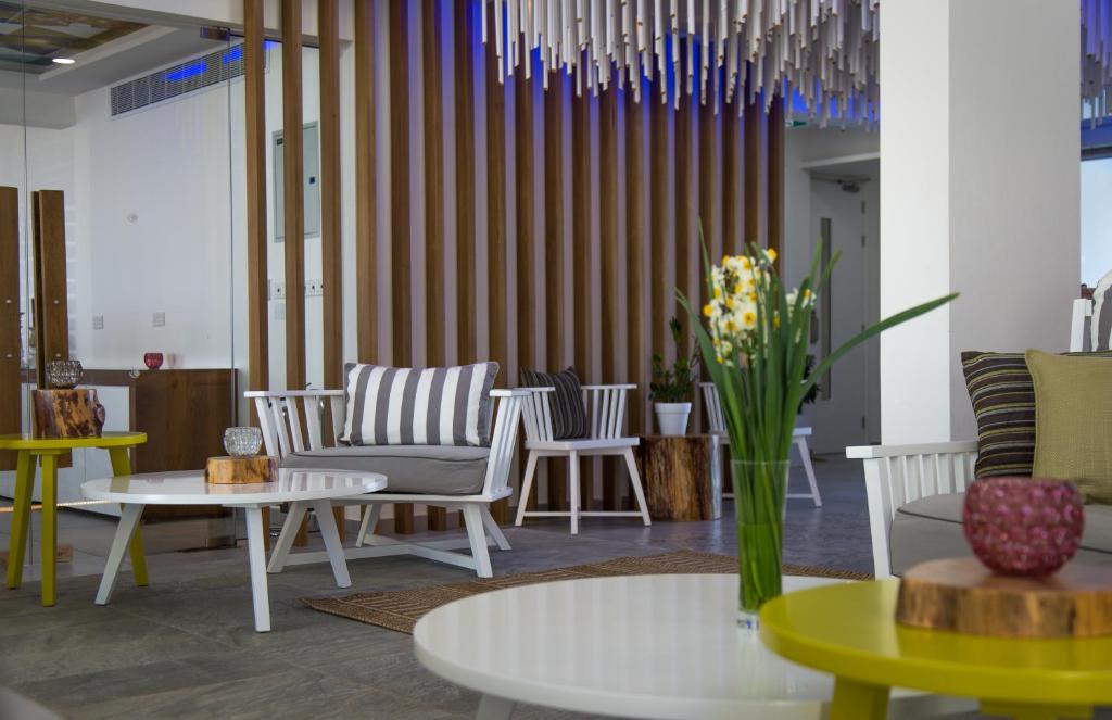 Island Boutique Hotel — Restaurant & bars in Larnaca, Larnaca Region