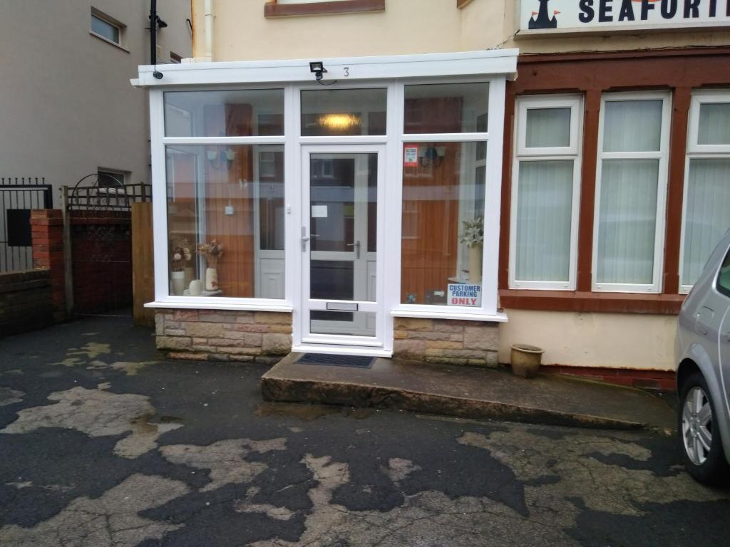 Seaforth Guest House - Pleasure Beach
