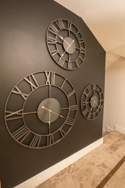 Four Seasons Halat photo