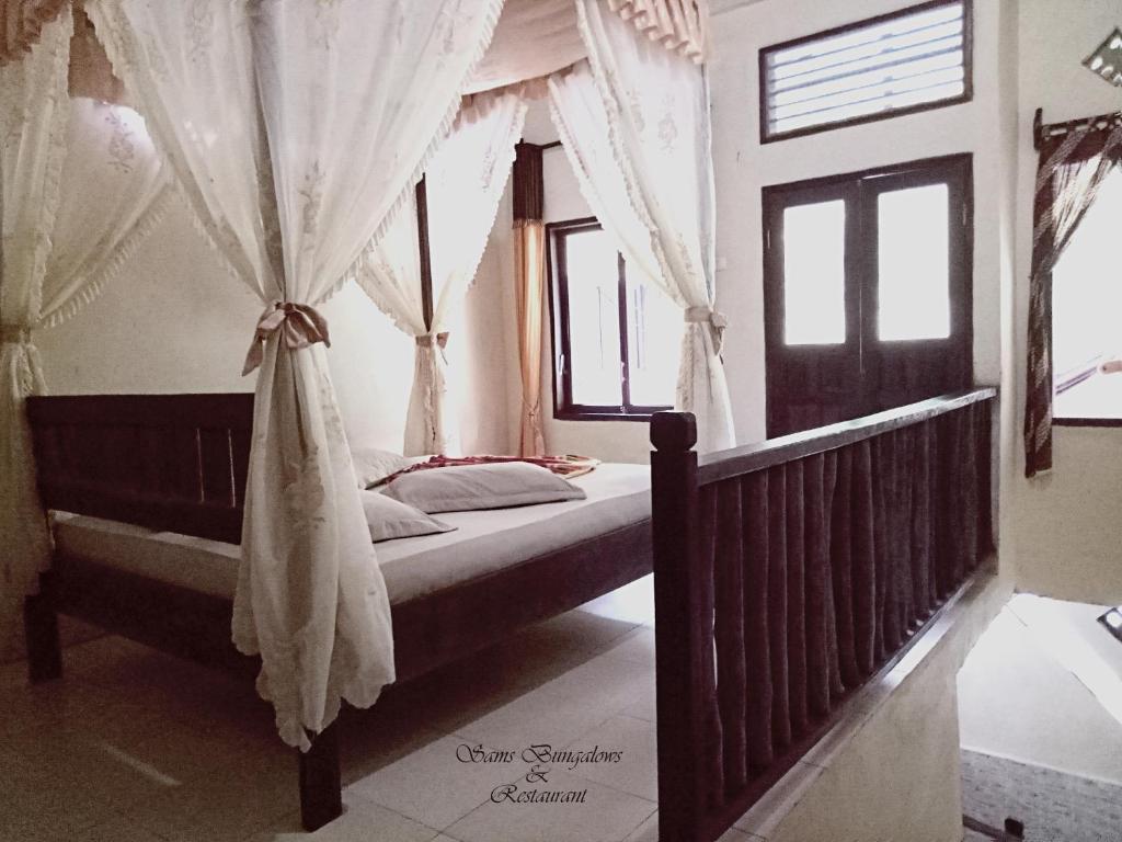 Sam's Bungalows — Hotel in Sampe Raya