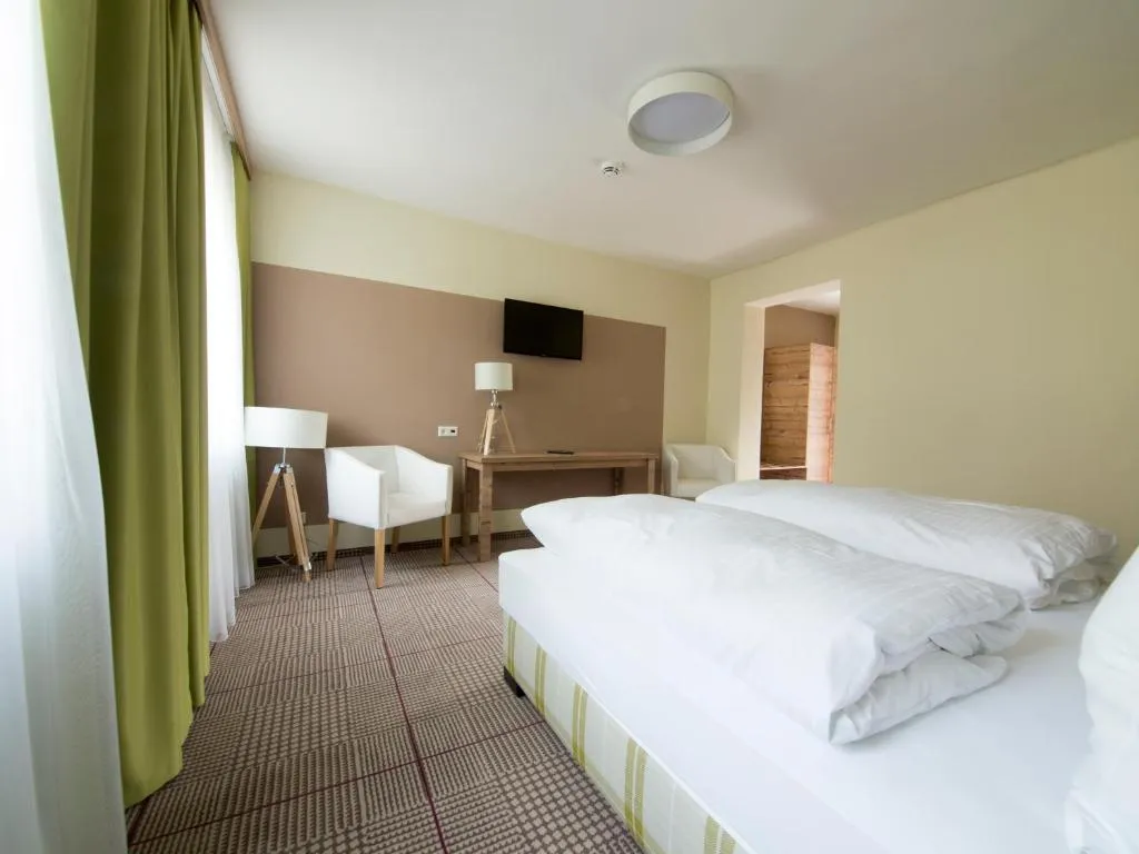 Landgasthof zum Goldenen Hirschen, hotel in Bierbaum am Kleebühel