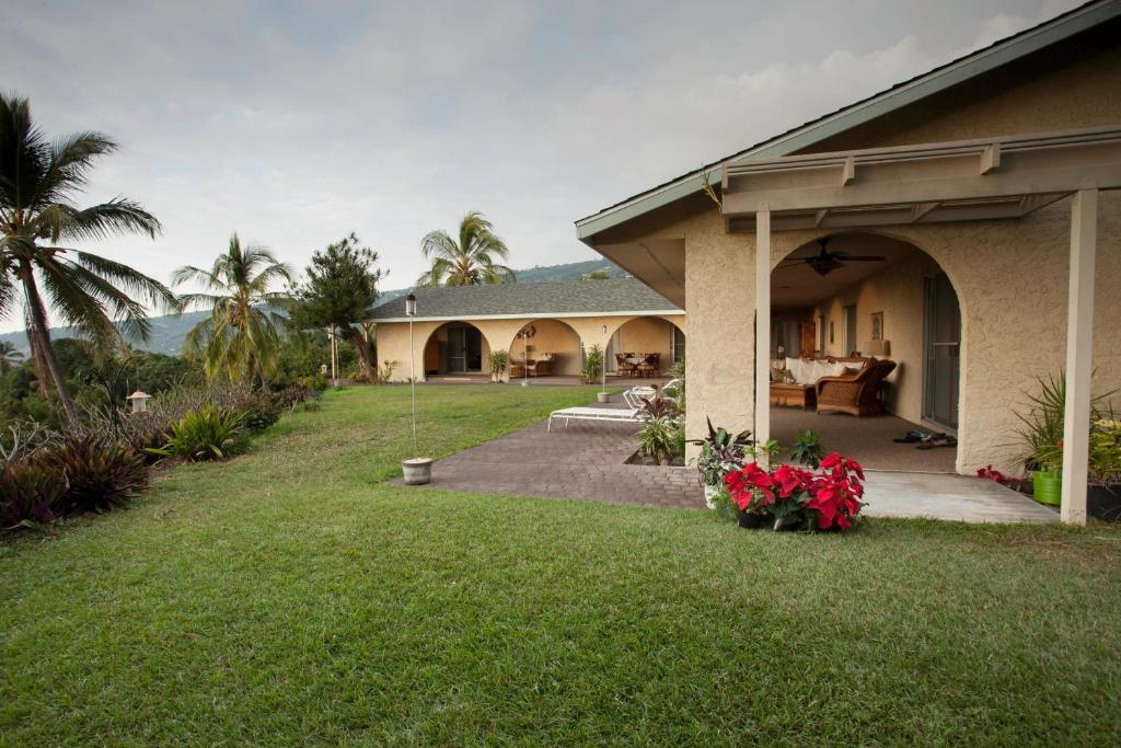 Kona Bayview Inn photo