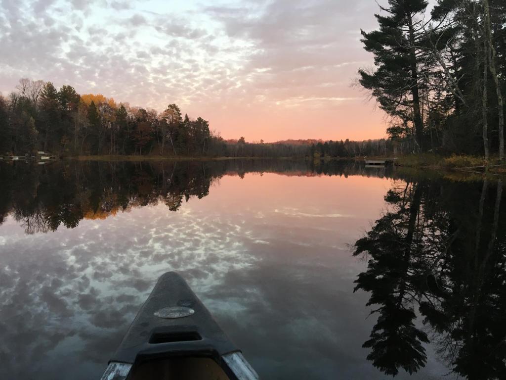 Hanging Horn Lakeside Resort photo