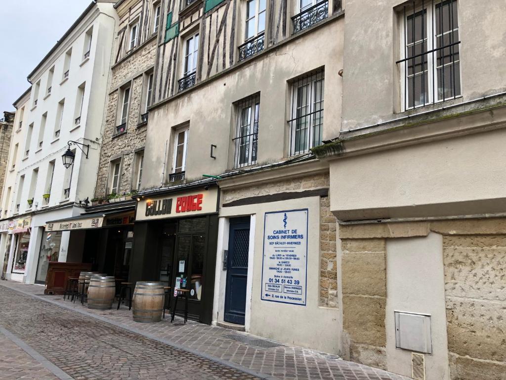 9 Rue Armagis 78100 Saint Germain En Laye