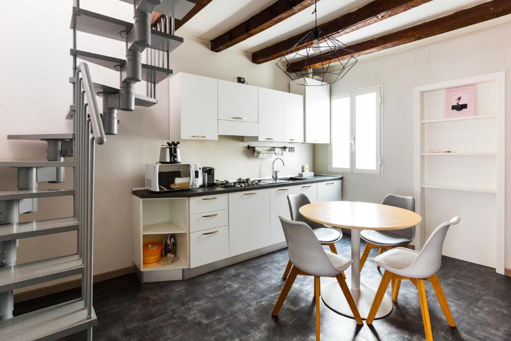 Lima Apartments - 5