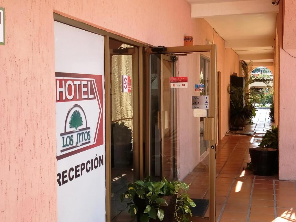 Los Jitos Hotel & Suites photo