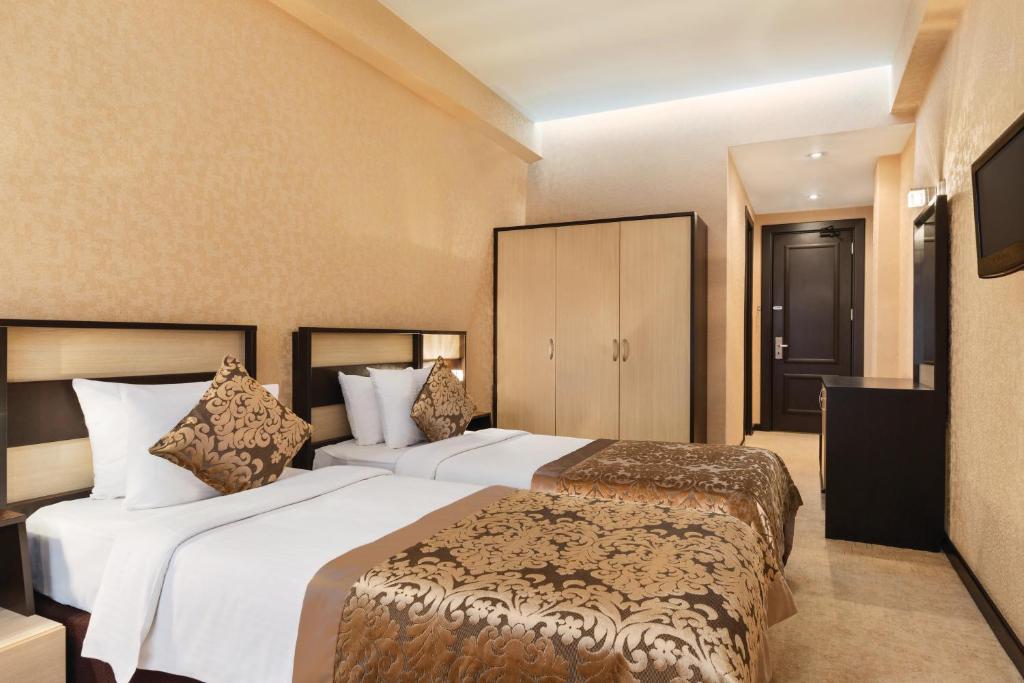 Days Hotel by Wyndham Baku photo