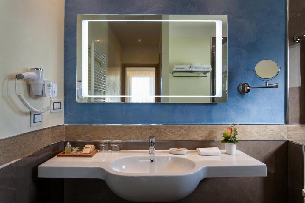 Hotel Imperiale Rimini Photo 31