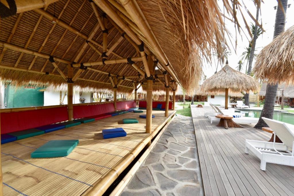 Shared lounge/TV area, Beranda Ecolodge in Lombok