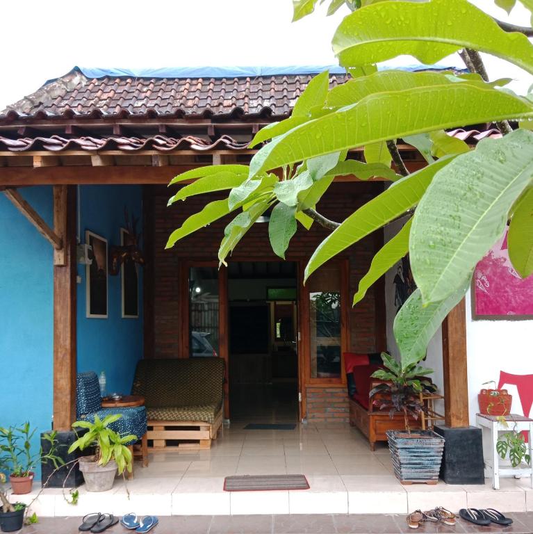 Exterior view, Arjuna Garden Homestay in Yogyakarta