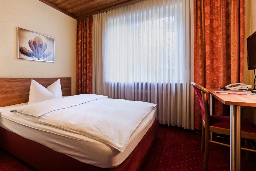 Hotel Nürnberger Trichter - 4