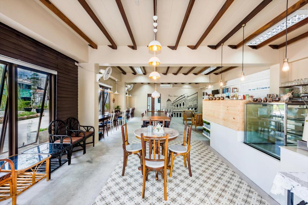 Restaurant, Pure Phuket Residence in Phuket