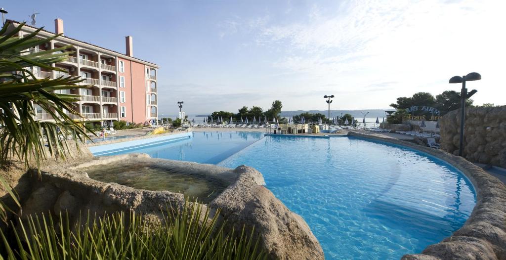 Hotel Aquapark Zusterna — Hotel in Koper