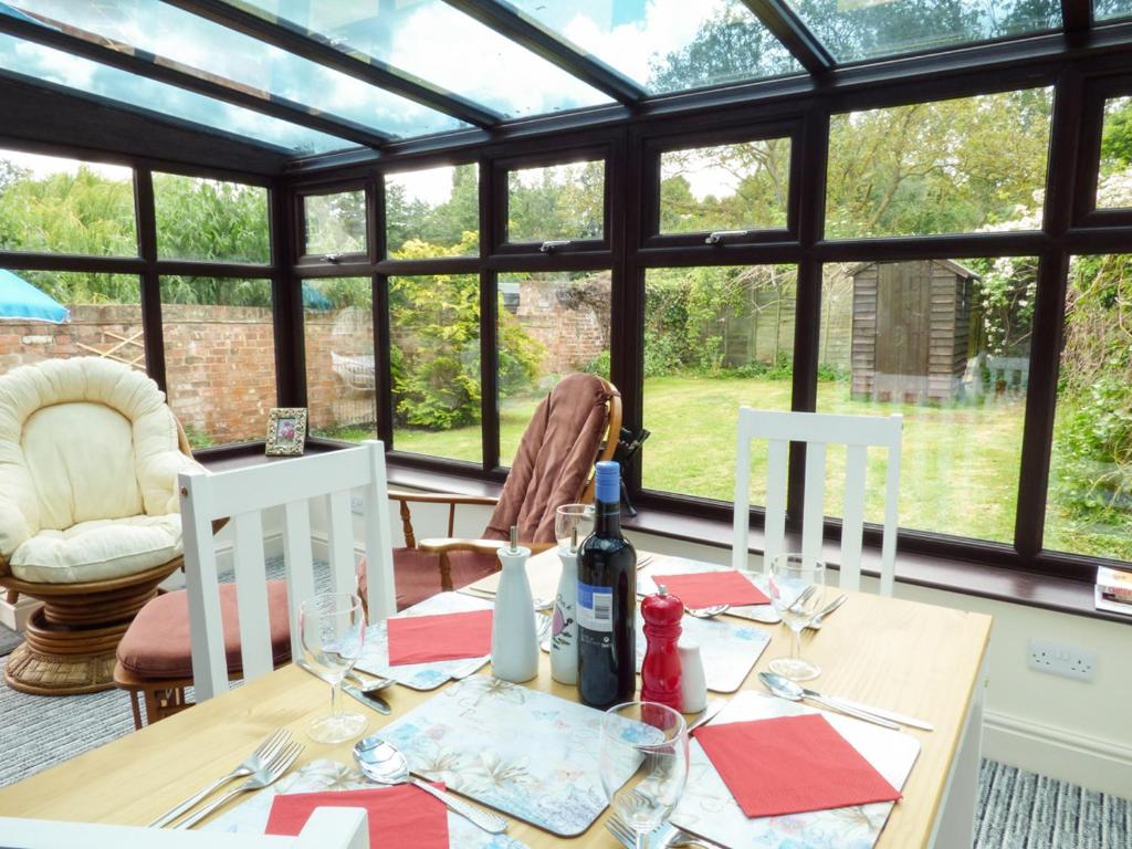 27 Swan Street, Boxford photo 4