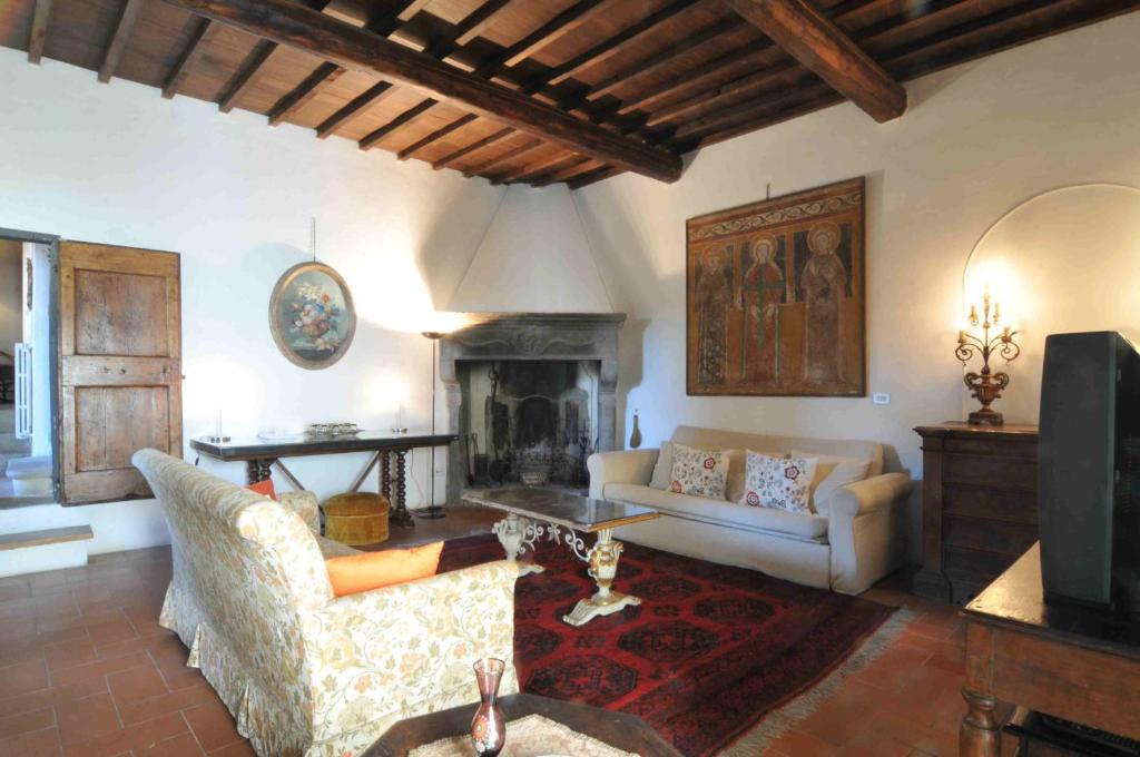 Villa in Private Estate,shared Pool,parking,3km to Ponte Vecchio - 2