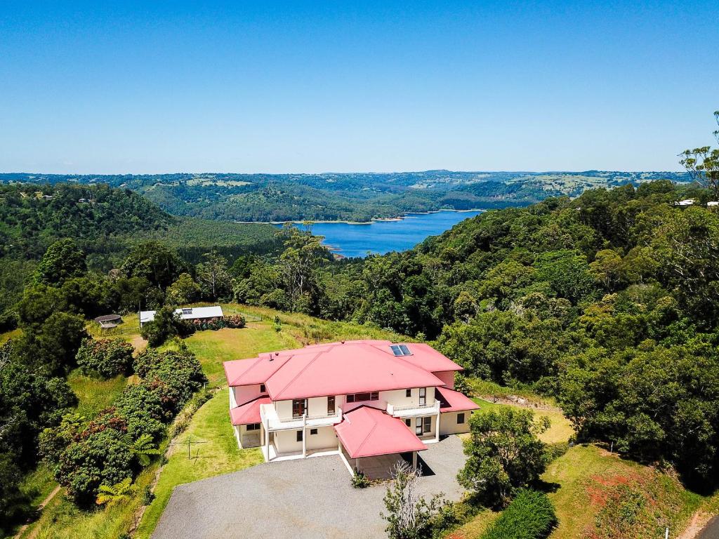 Holiday homes in Montville, Australia price from 137, reviews