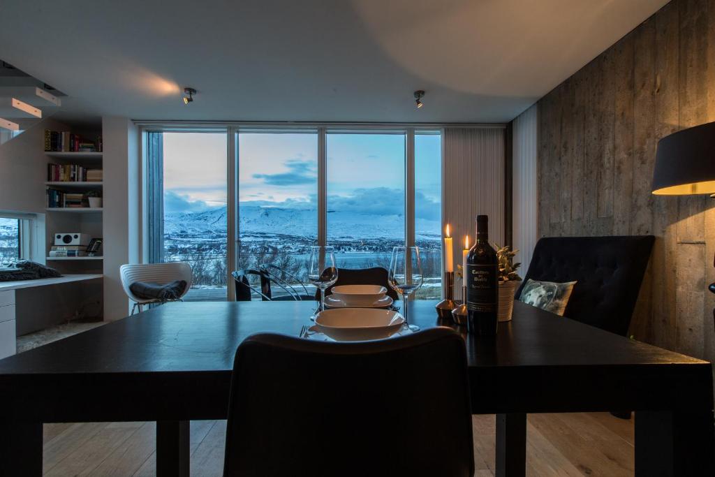 Kitchen, Villa Lola in Akureyri