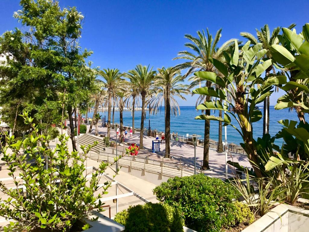 GRAN MARBELLA APARTMENTS by Coral Beach photo