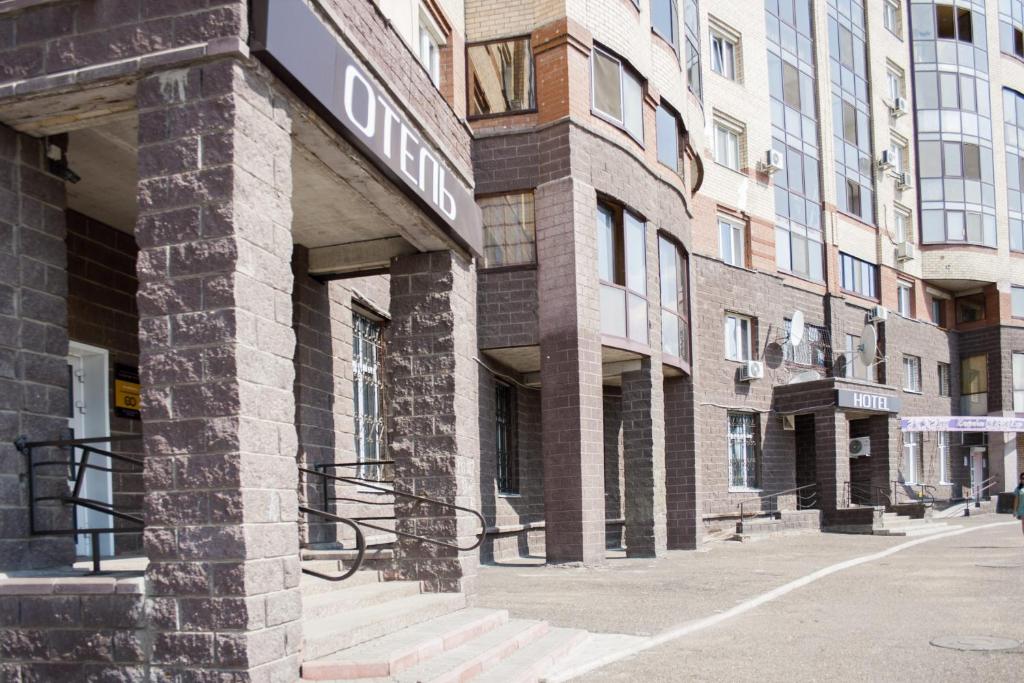 Maliy Hotel on Chernikovskaya