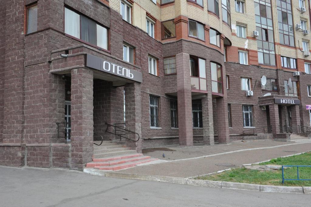 Maliy Hotel on Chernikovskaya