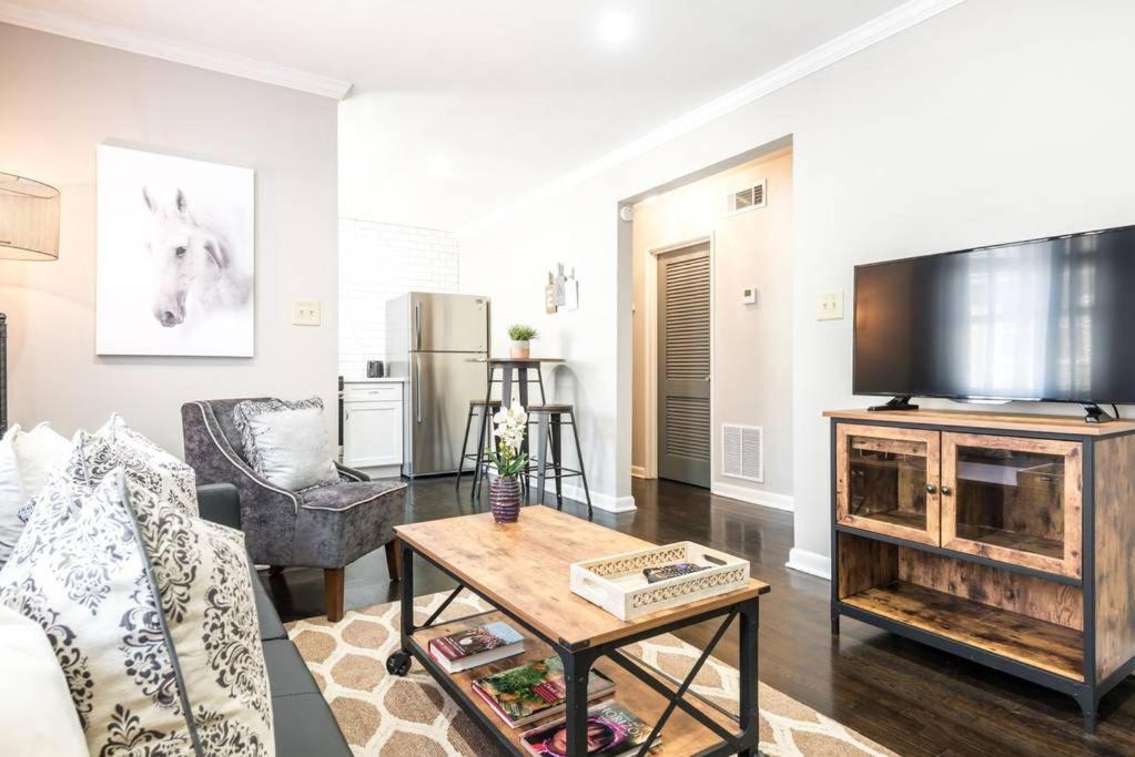 Stylish OneBedroom in Popular Virginia Highland, Atlanta