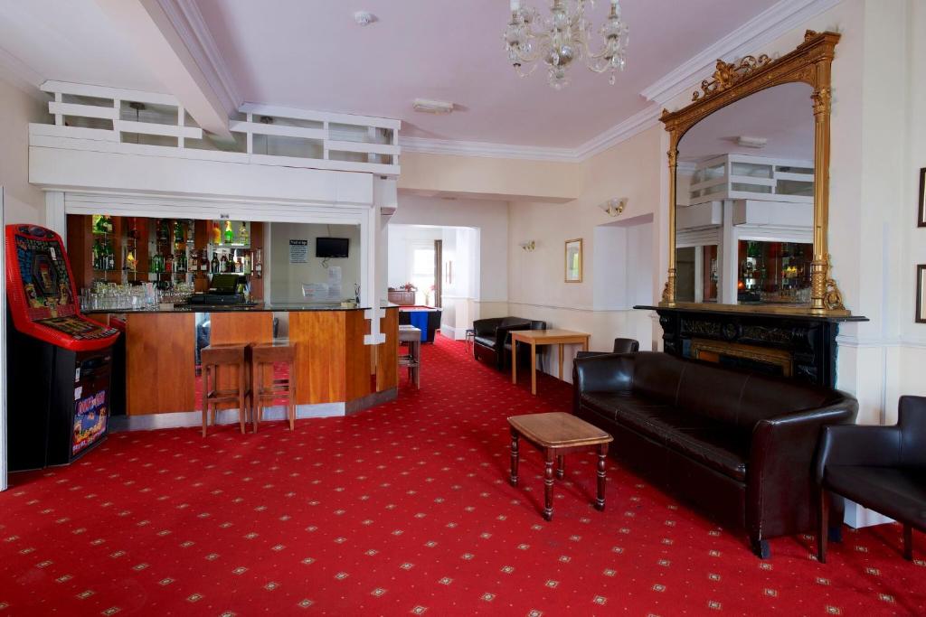 Bar/lounge, The Maemar Hotel in Bournemouth