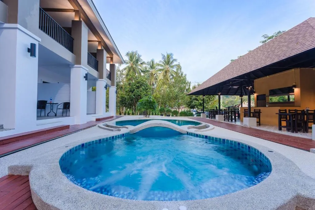 The Retreat Khaolak Resort - SHA Extra Plus，位于蔻立的酒店