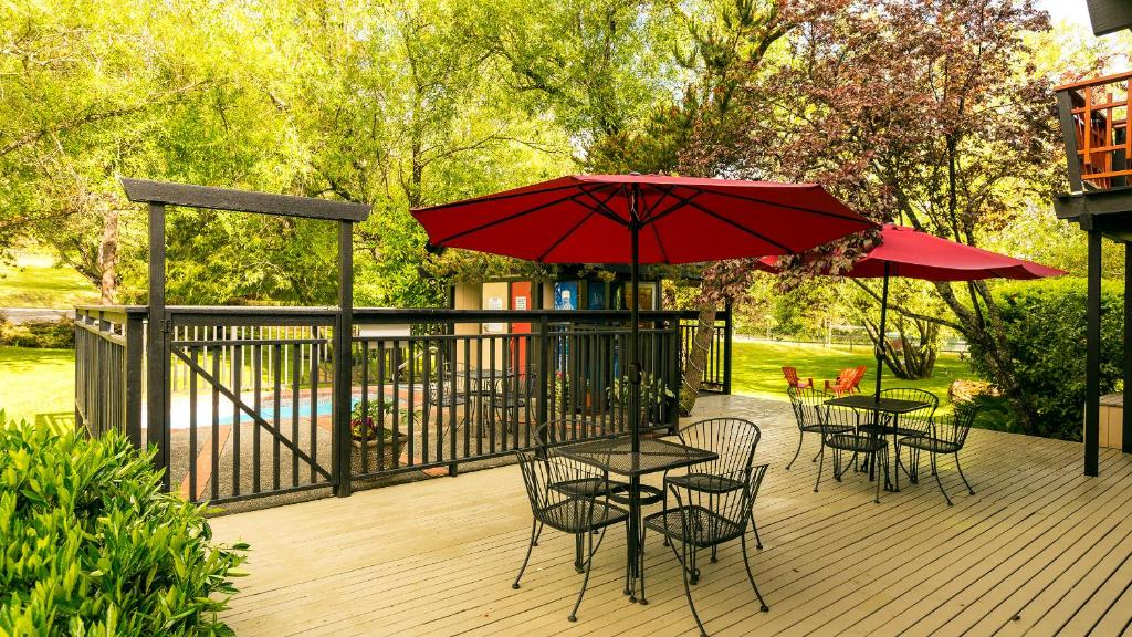 Discovery Inn photo