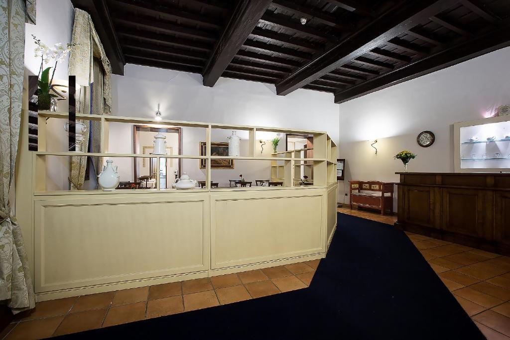 Relais Hotel Centrale "Dimora Storica" - 3