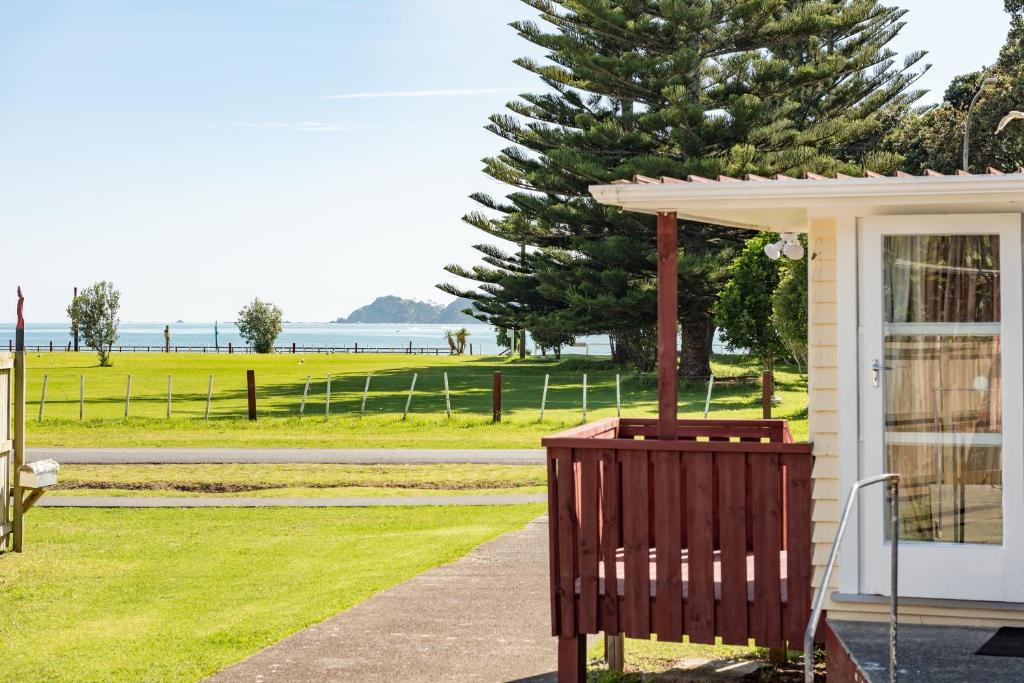 Waitangi Beach Bach 30A photo