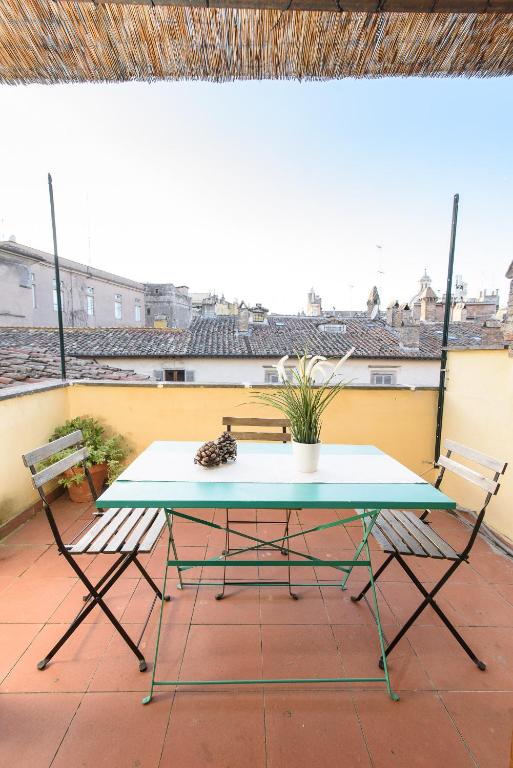 White terrace apartment navona - 4